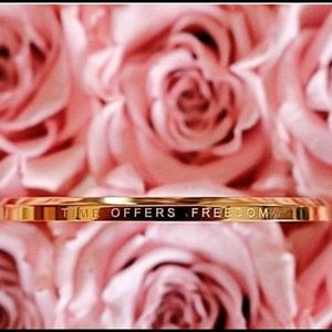 Time Offers Freedom gold bracelet